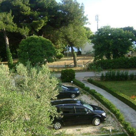 Apartments Darko - 30 M From Beach Sukošan Exterior foto